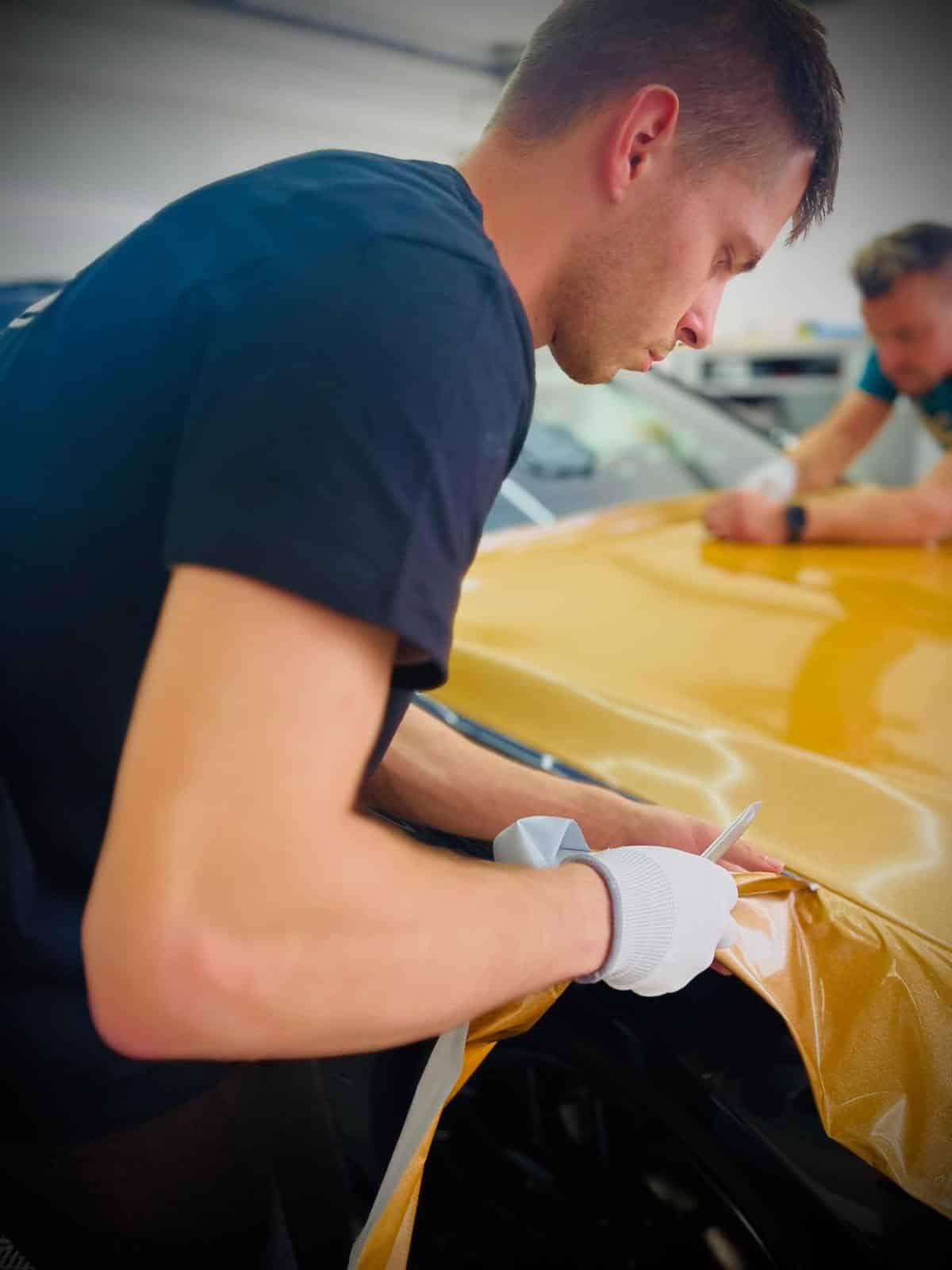 Découpe sur carrosserie
