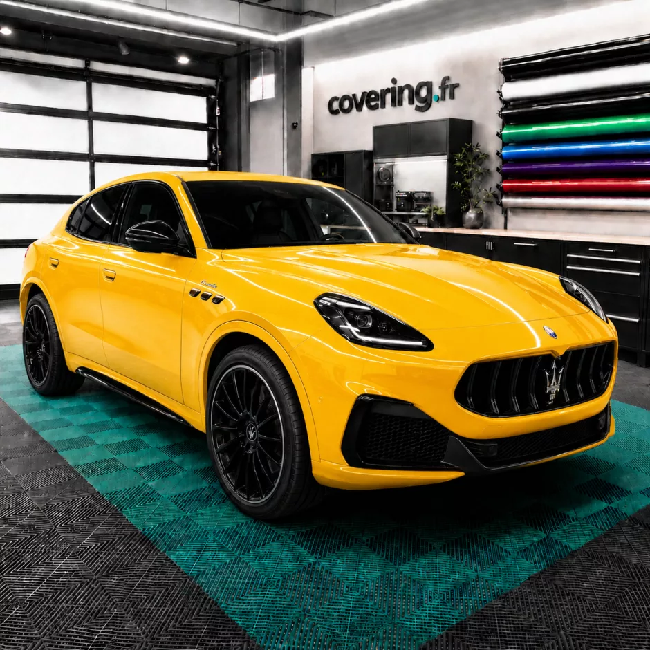 maserati-grecale-avant-avery-bm5950001 Film covering jaune foncé brillant - Avery BM5950001